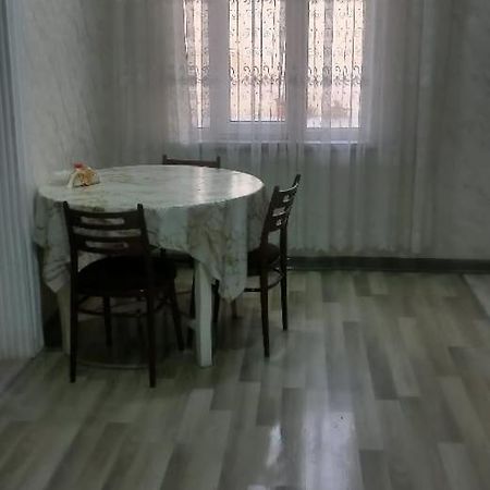Apartment At Narimanov 151 Ganja Exterior foto